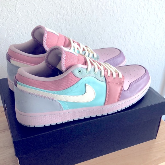 NIKE AIR JORDAN 1 LOW SE ‘EASTER PASTEL’ SNEAKERS - Picture 3 of 10
